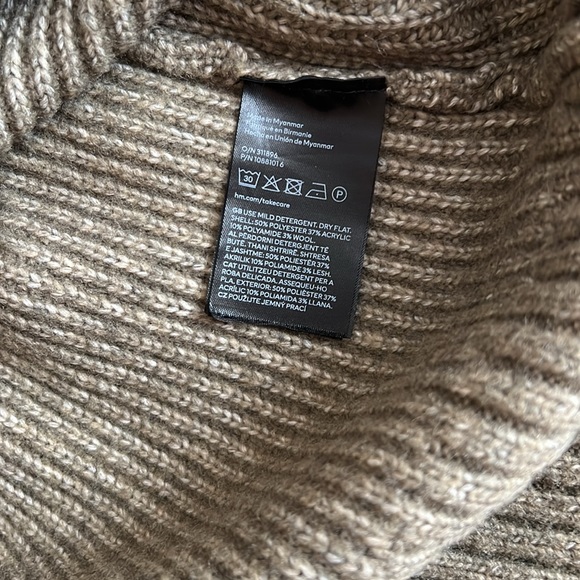 Ladies H&M Sweater Dress - Picture 3 of 6
